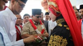 Prabowo Subianto saat menghadiri peringatan 14 tahun tsunami Aceh di Lhok Krueng, Lampulo, Banda Aceh, Rabu (26/12/2018).