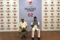 Koordinator Juru Bicara Badan Pemenangan Nasional (BPN) Prabowo Sandi, Dahnil Anzar Simanjuntak. (kanan)