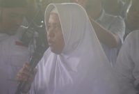 Ketua Persatuam Tuna Netra Indonesia (Pertuni) Lombok, Fitri saat curhat tentang realisasi dari UU no. 8 tahun 2016 tentang disabilitas kepada sandiaga uno.