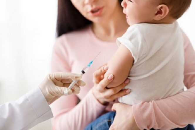 
 Pentingnya Melakukan Imunisasi Sebagai Langkah Awal Melawan COVID-19