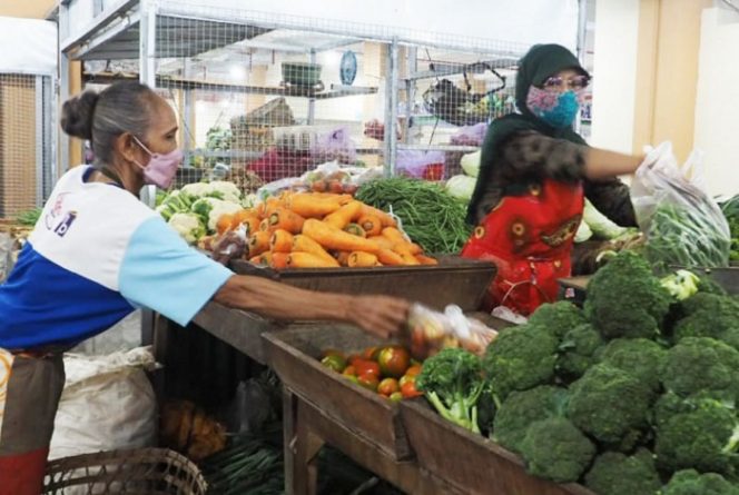 
 Pasar Legi Resmi Beroperasi, Begini Cerita dan Kegembiraan Pedagang Pasar di Kota Surakarta