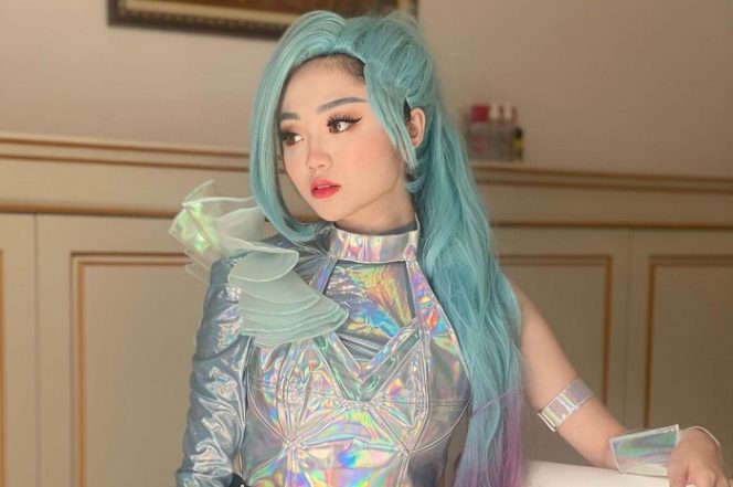 Vanessa Khong resmi berstatus sebagai tersangka terkait kasus Binomo. (Instagram @vanessakhongg)
