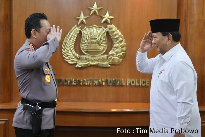 Menhan Prabowo Subianto melakukan kunjungan ke kantor Mabes Polri untuk menemui Kapolri Jenderal Listyo Sigit Prabowo. (DOk. Tim Dokumentasi Menhan Prabowo