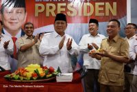 Ketua Umum Partai Gerindra Prabowo Subianto meresmikan kantor Badan Pemenangan Presiden di wiliayah Slipi.  (Dok. Tim Media Prabowo Subianto) 