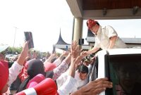 Ketua Umum DPP Partai Gerindra Prabowo Subianto, mendarat di Bandara Internasional Minangkabau (BIM) pada Sabtu, 29 April 2023. (Dok. Tim Media Prabowo Subainto)