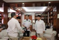 Ketua Umum Partai Gerindra Prabowo Subianto menerima silaturahmi politik dari Yusril Ihza Mahendra Ketua Umum Partai Bulan Bintang (PBB). (Dok. Tim Media Prabowo Subianto)