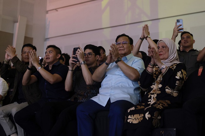 Ketua Umum Partai Gerindra Prabowo Subianto bersama Al Ghazali menghadiri acara konser orkestra Dewa 19 bertajuk “A Night At The Orchestra