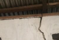Kondisi tembok rumah warga pascagempa berkekuatan M5.0 yang mengguncang Poso, Sulawesi Tengah. (Dok. BPBD Kabupaten Poso)