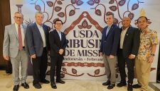 USSEC leadership, the USSEC Indonesia team, and U.S. Soy farmers at the USDA Agricultural Trade Mission to Indonesia — highlighting U.S. Soy’s strong partnerships across the region.