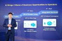 Gavin Gu delivers a speech at the summit